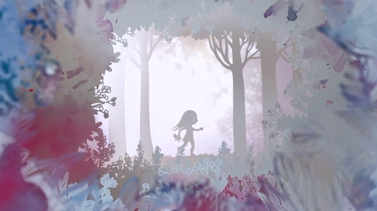 Le ciel en émoi : silhouette d'une petite fille dans la forêt de papier