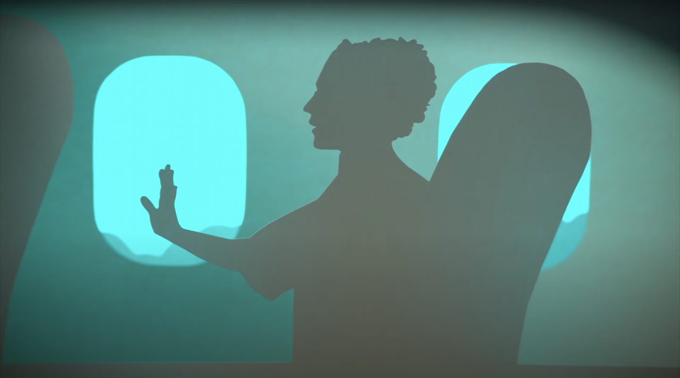 Clip Paris-Melbourne : silhouette au hublot
